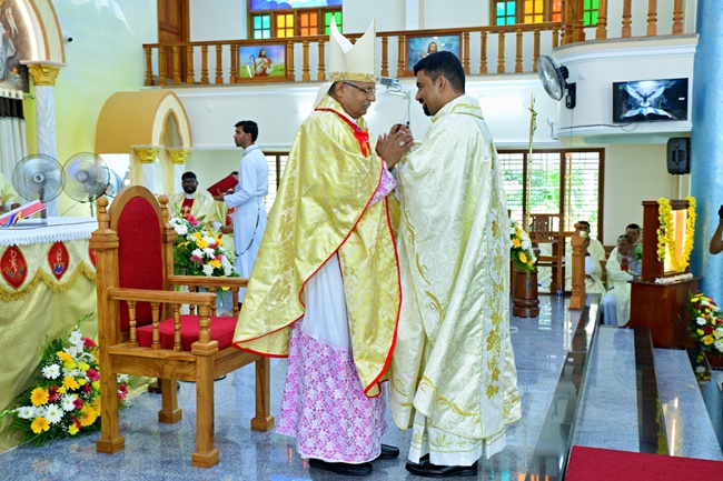 Priestly ordination ceremony held with fervour at Allipade church Priestly ordination ceremony held with fervour at Allipade church