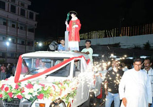 Grand Hore Kanike Procession Unites Communities ahead of St. Lawrence Church & Shrine Bondel Centena