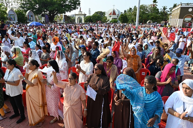 Mangalore Diocese Mega Bible Convention Concludes with Healing, Renewal and Deliverance