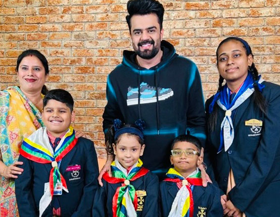 Think, Share, Grow-Ryanites interact with with Manish Paul