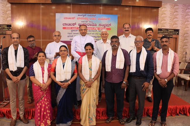 Mangaluru Diocese Celebrates Laity Sunday, Honours Catholic Leaders in Public Life Mangaluru Diocese Celebrates Laity Sunday, Honours Catholic Leaders in Public Life