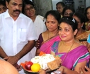 Cinestar Bavya campaigning in various parts of Karnataka