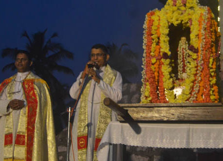 Vespers observed in St. Lawrence Parish, Moodubelle on the eve of  Annual Feast