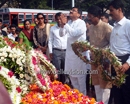 Mumbaikars Pay Homage to Martyrs at Hutatma Chowk