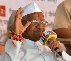 Anna looks to 2014, asks ‘why waste time on fasts’