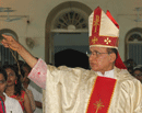 Apostolic Nuncio visits Milagres Cathedral, Kallianpur